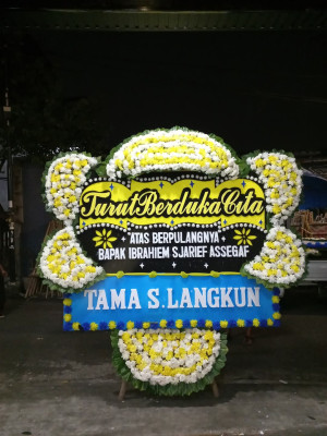 Papan Bunga Duka di Oksebang